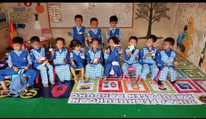 hasil kreativitas anak